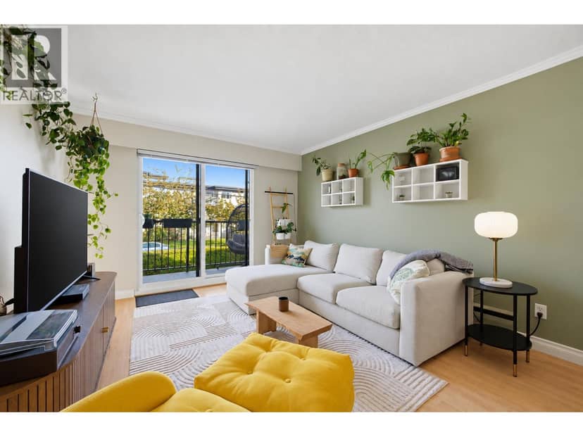 203 36 E 14th Avenue, Vancouver, photo 2