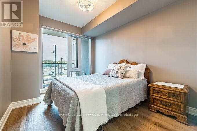 219B - 9600 Yonge Street — photo 39 of 40