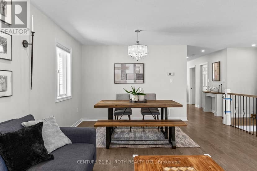 25 Cranberry Lane — photo 10 of 27