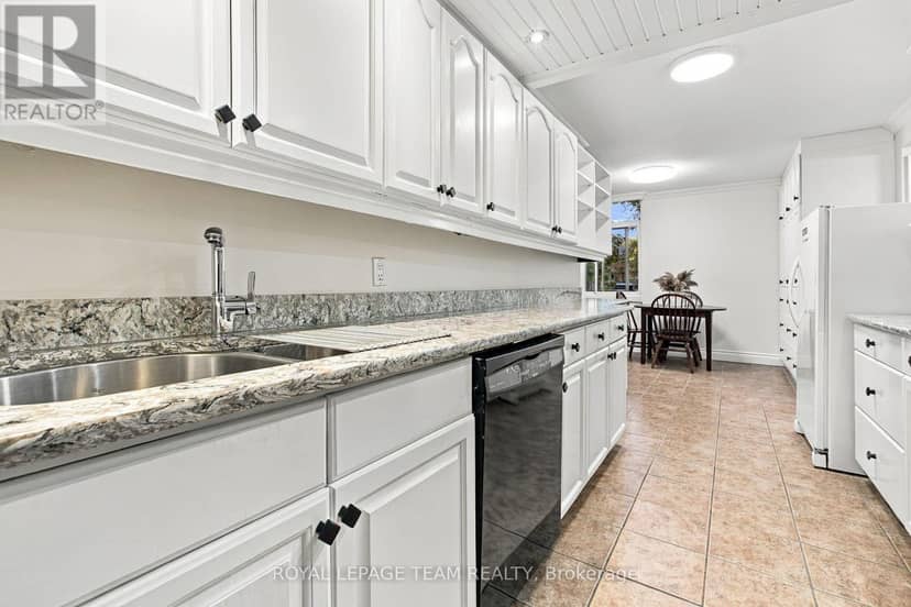 103 - 60 McLeod Street — photo 13 of 34