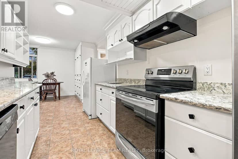 103 - 60 McLeod Street — photo 14 of 34