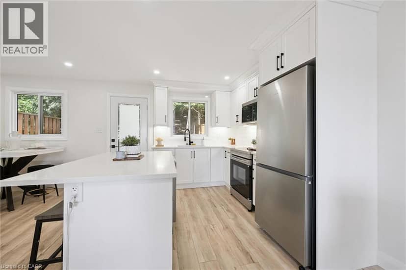 28 BORDEN Street — photo 16 of 36
