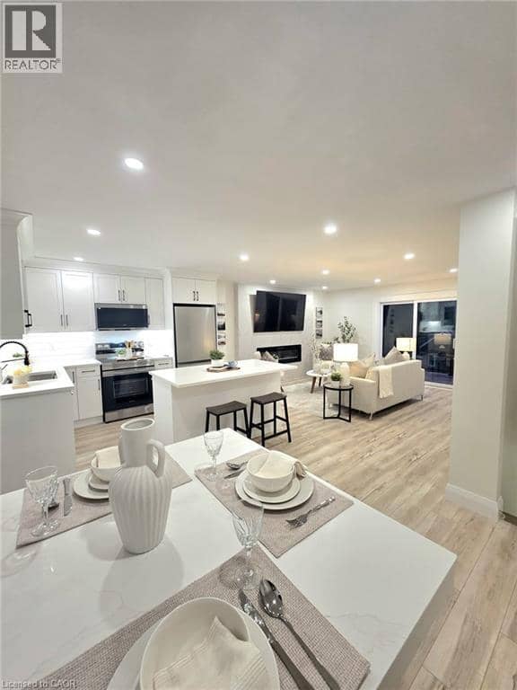 28 BORDEN Street — photo 18 of 36