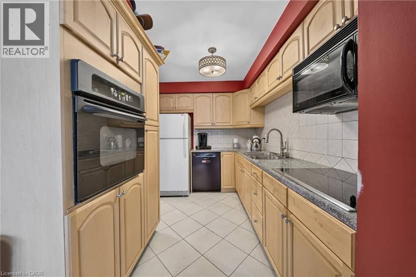 76 GOLDEN ORCHARD Drive — photo 12 of 37
