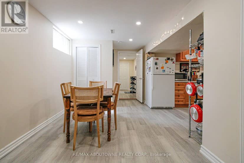 3302 Cardross Road — photo 32 of 40