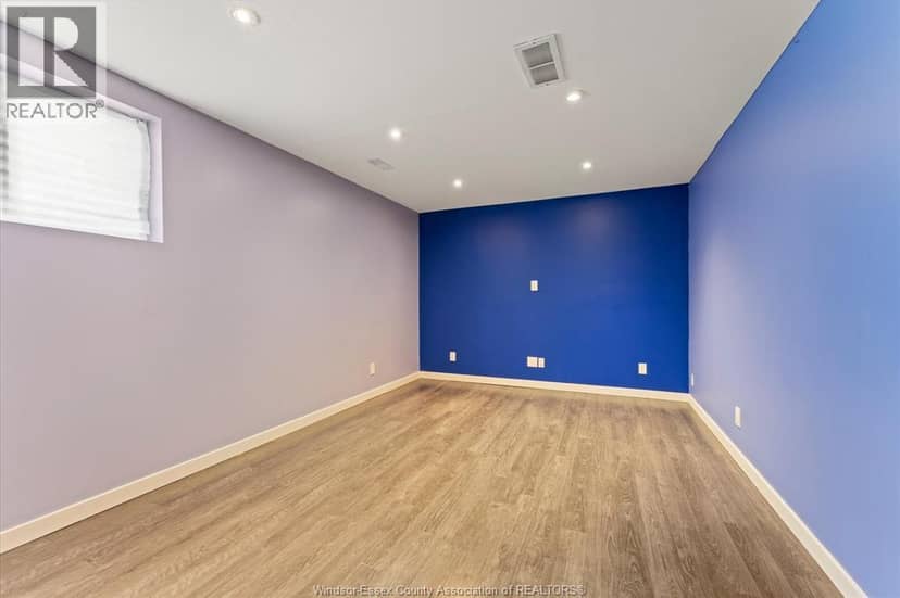 584 Pettypiece Drive — photo 28 of 40
