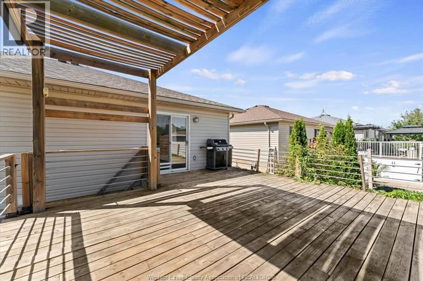584 Pettypiece Drive — photo 34 of 40