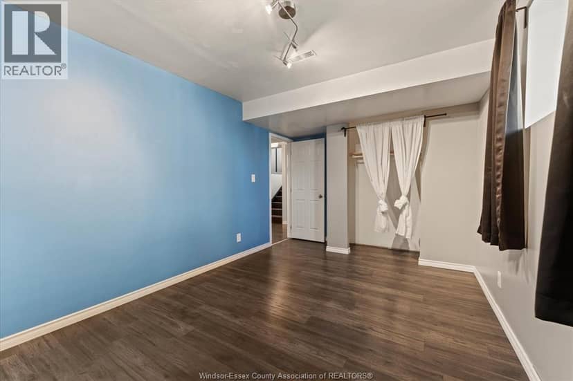 584 Pettypiece Drive — photo 30 of 40
