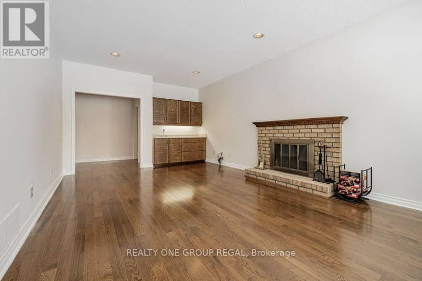 17 Dunloe Road — photo 11 of 40