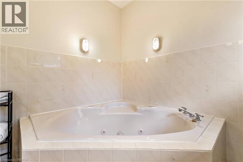 25 BRIER Crescent — photo 28 of 40