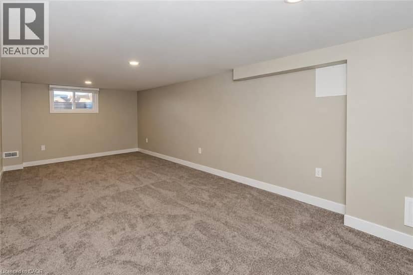 134 OAKSIDE Street — photo 9 of 19