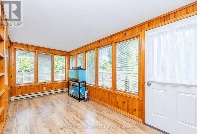 30 Cowan Avenue — photo 19 of 40
