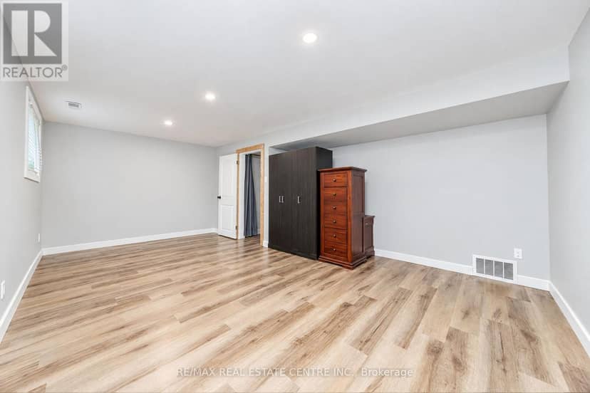 30 Cowan Avenue — photo 31 of 40
