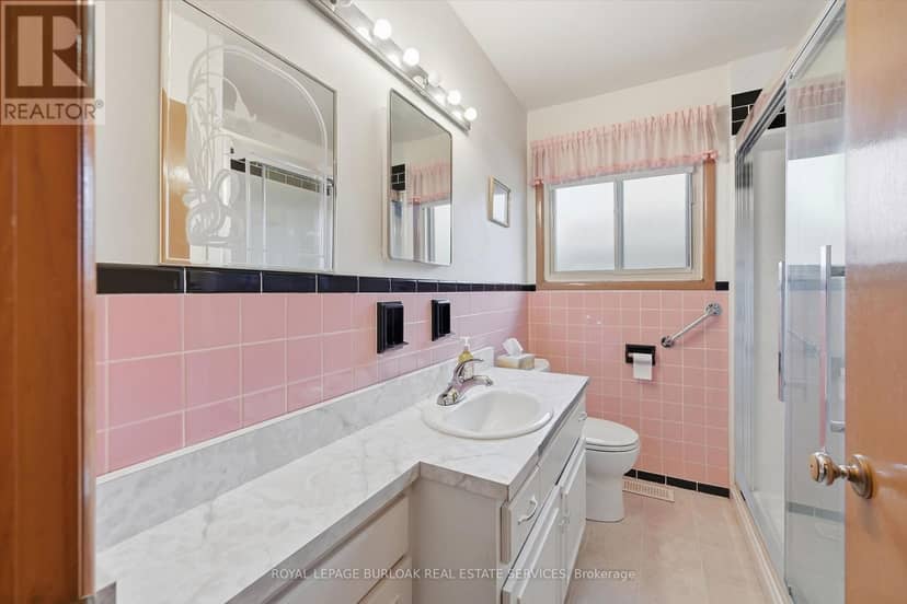 138 Luscombe Street — photo 21 of 39