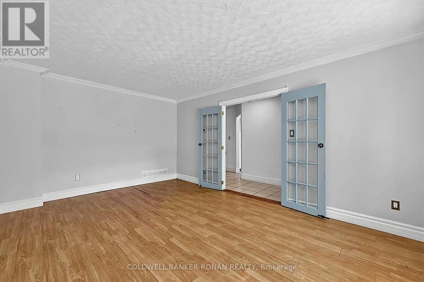 130 Queen Street — photo 10 of 40