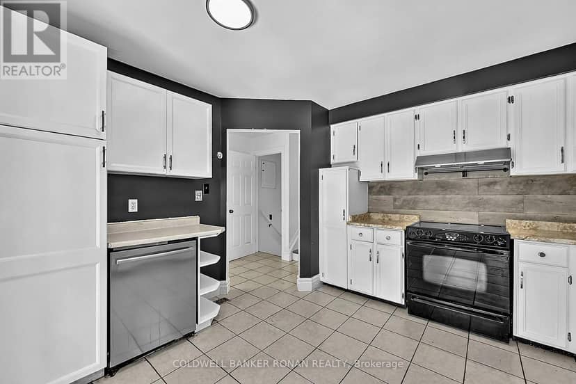 130 Queen Street — photo 14 of 40