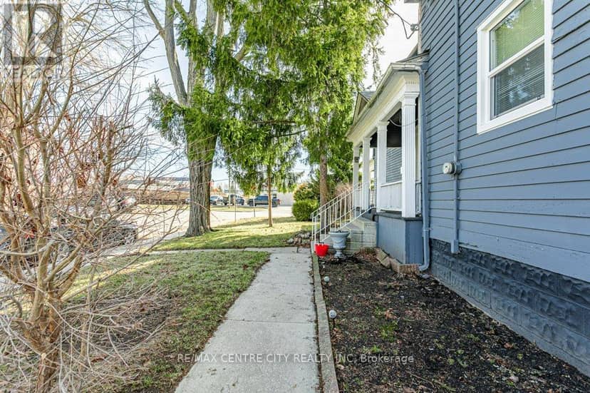52 Princess Avenue — photo 37 of 40