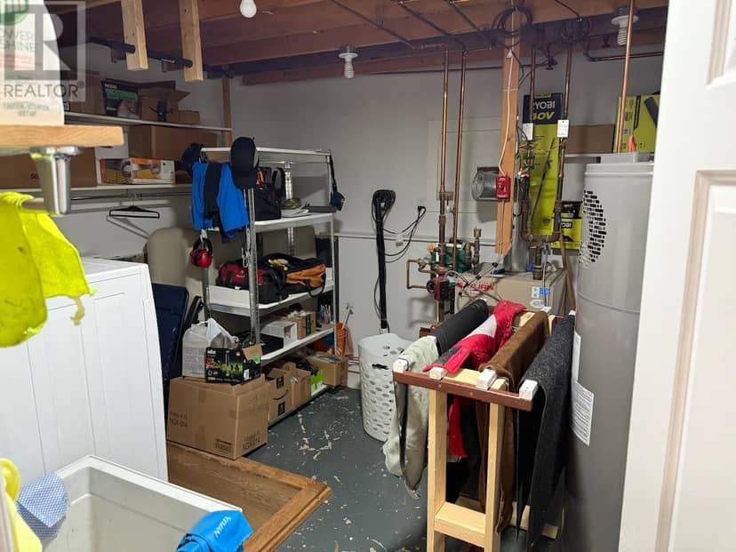 21 HURRY Road — photo 9 of 15