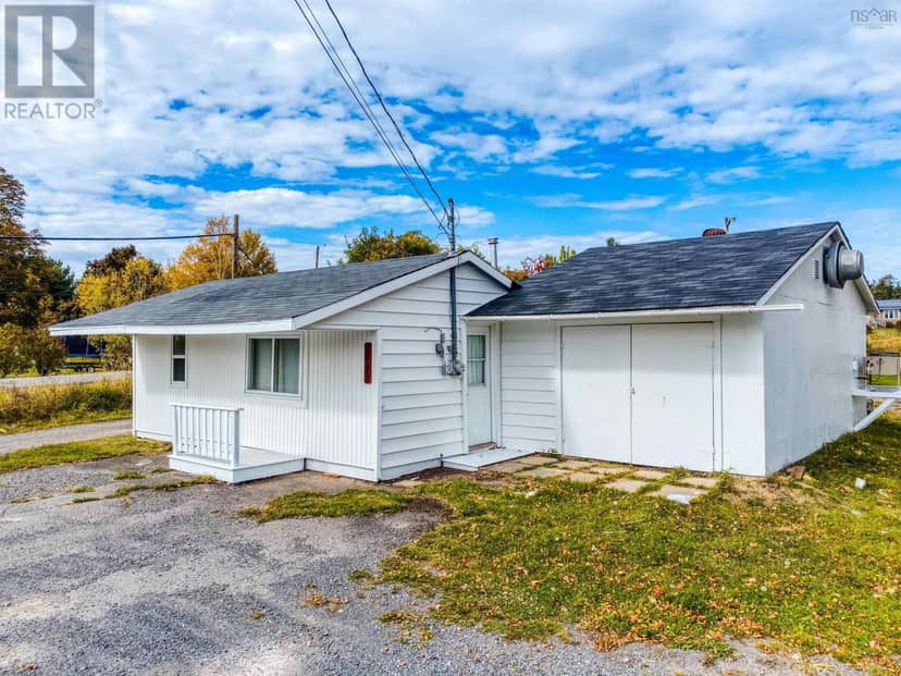 2447 Highway 376 — photo 17 of 31