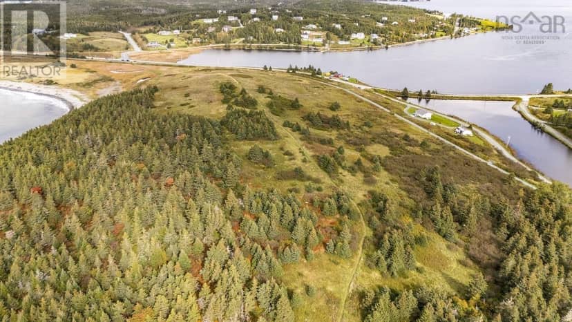 Lands 207 Highway — photo 24 of 33