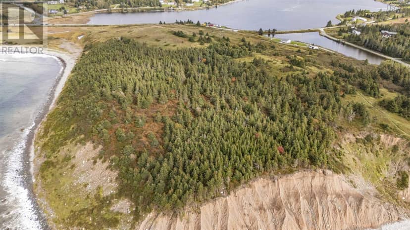 Lands 207 Highway — photo 3 of 33