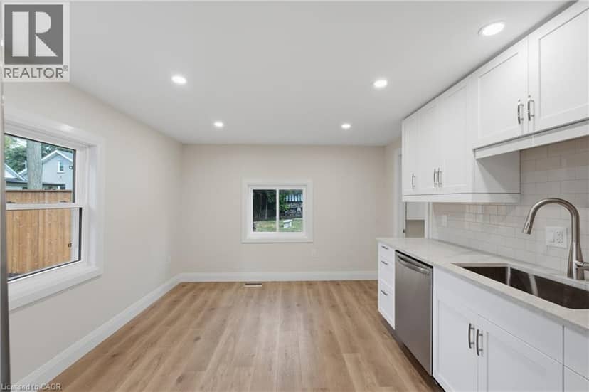 116 DUFFERIN Street — photo 21 of 40