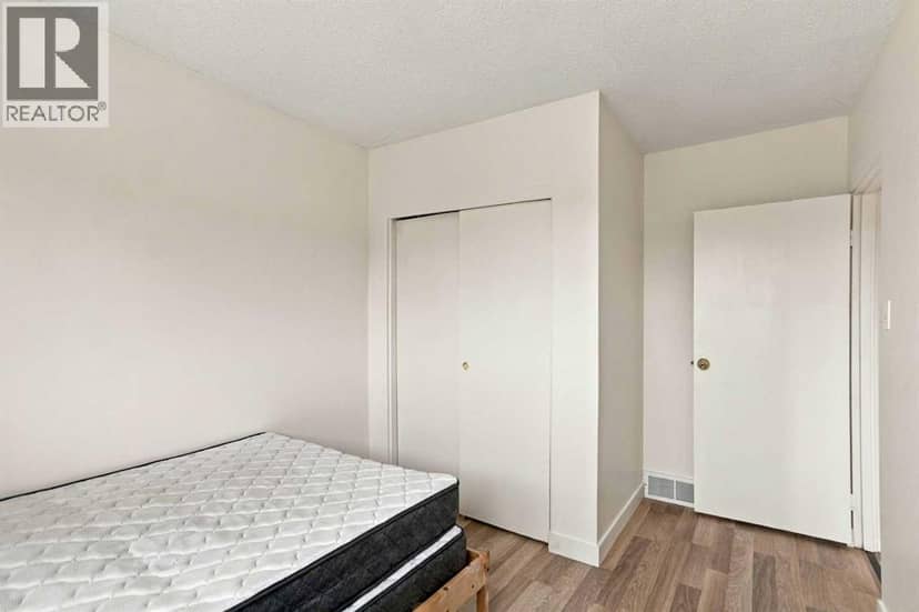 7 Pond Crescent — photo 20 of 33
