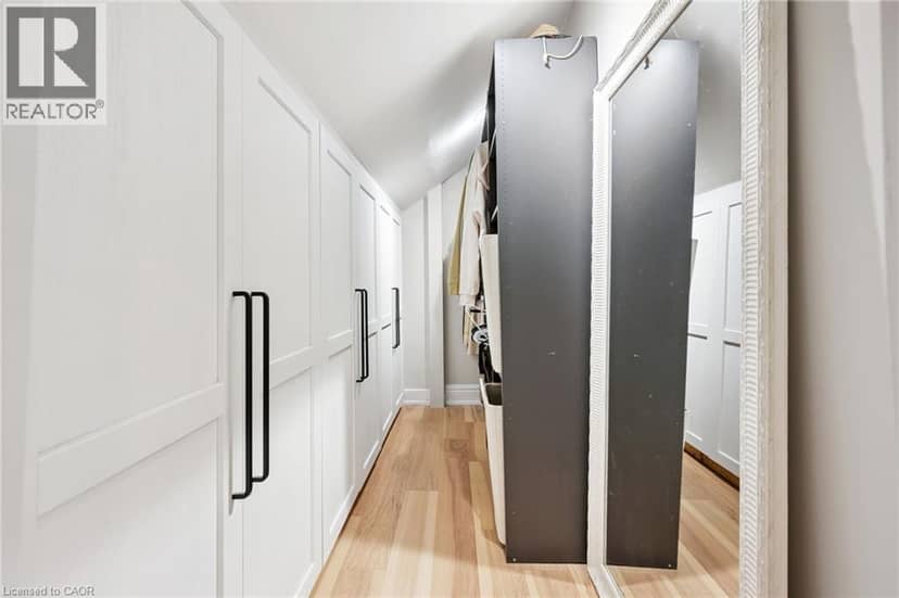 132 PERTH Street — photo 18 of 26