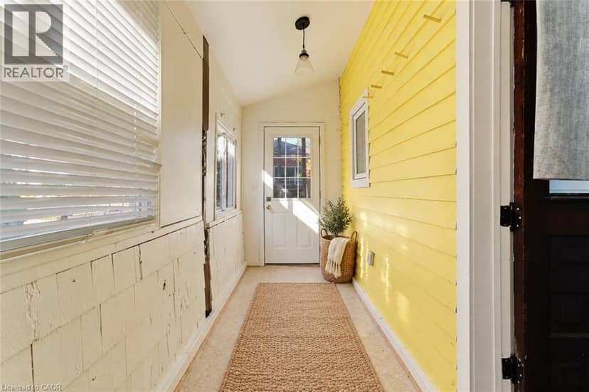 8 TASKER Street, St. Catharines, photo 5