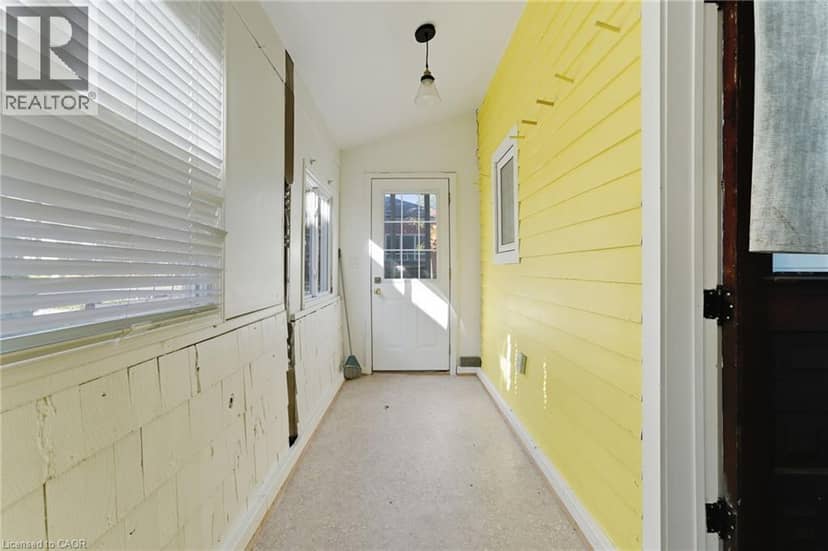 8 TASKER Street, St. Catharines, photo 6
