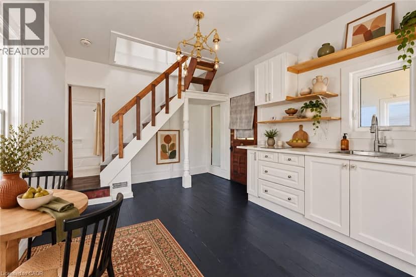 8 TASKER Street, St. Catharines