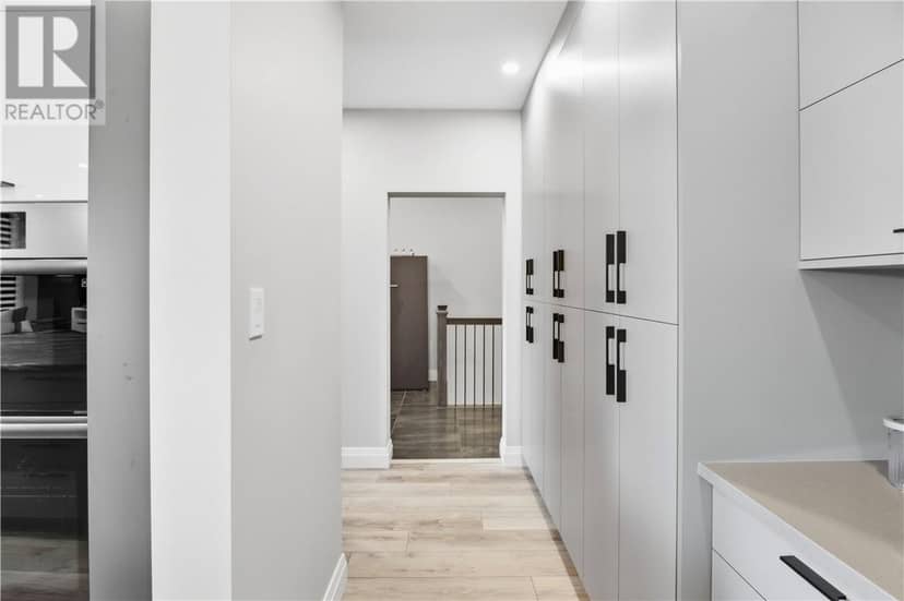 41 Greenway Drive — photo 13 of 40