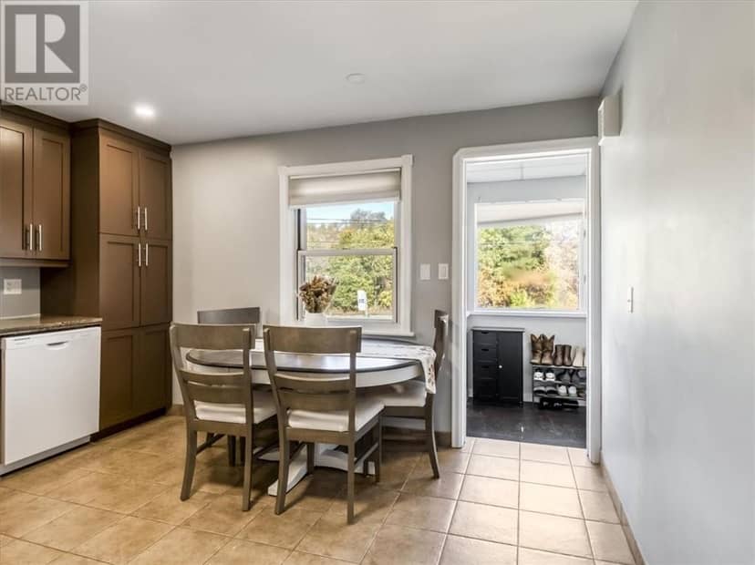 647 Whittaker Street — photo 14 of 38