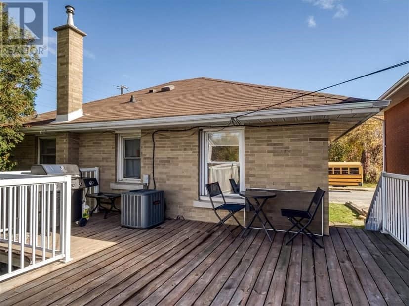 647 Whittaker Street — photo 9 of 38