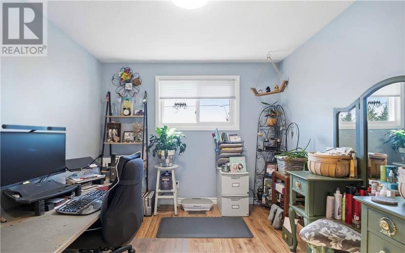 33 Elmhurst Court — photo 21 of 40