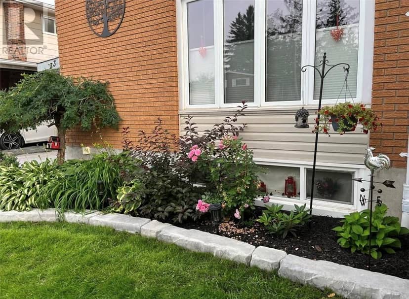 33 Elmhurst Court — photo 35 of 40