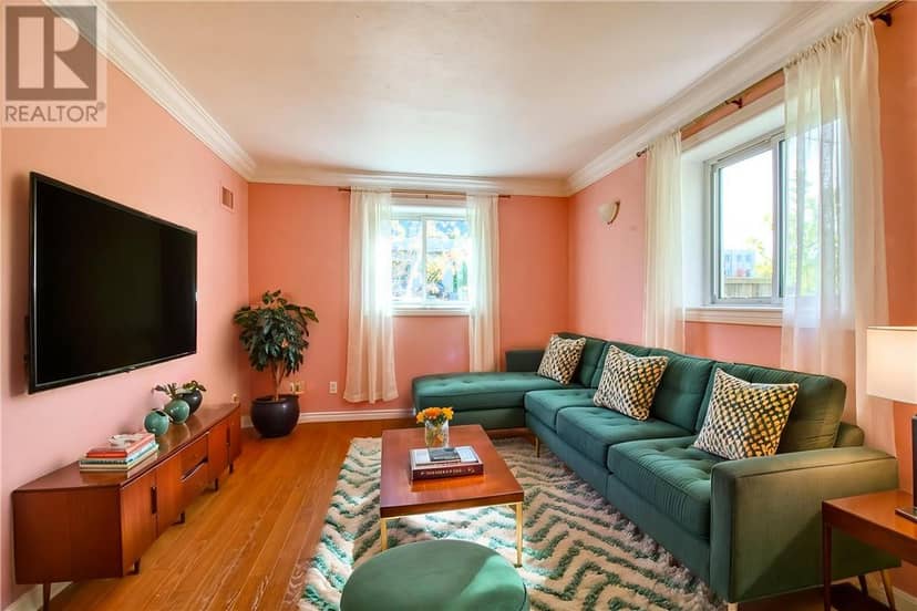 51 Mackenzie Street — photo 19 of 35