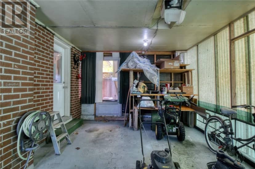 51 Mackenzie Street — photo 32 of 35