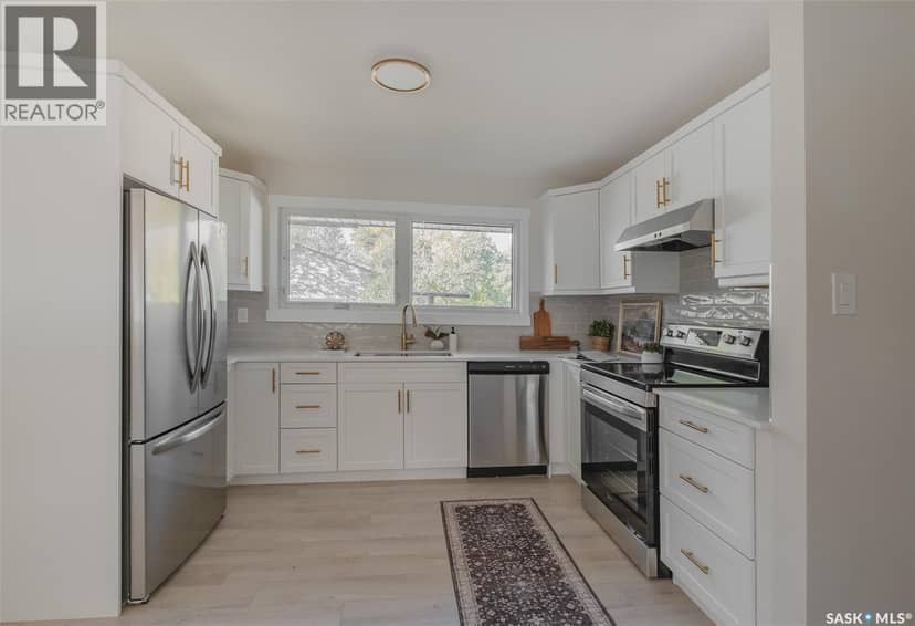 310 Garnet STREET — photo 9 of 34