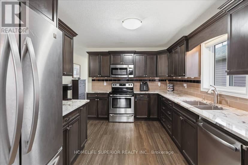 54 Aspen Drive, Quinte West, photo 8