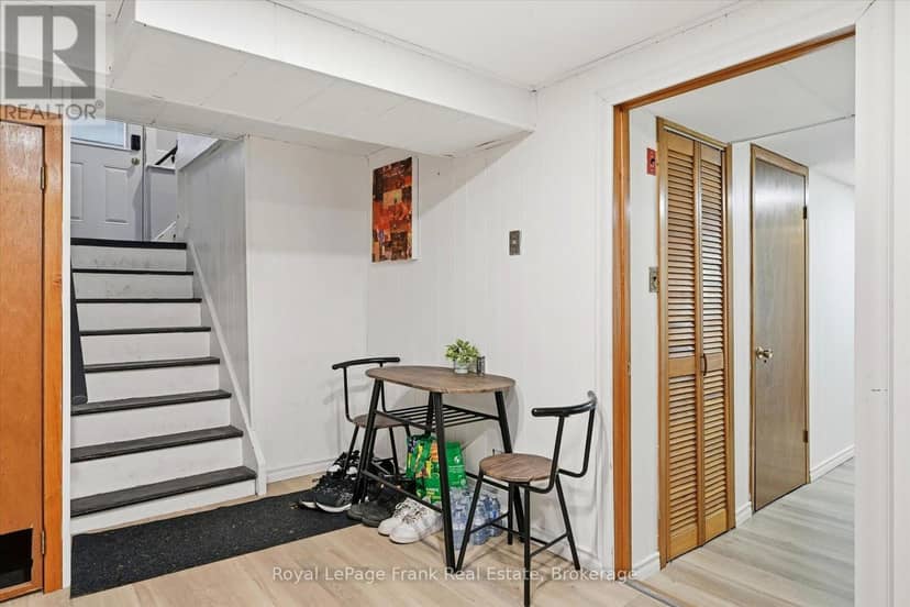 130 Maria Street — photo 20 of 40