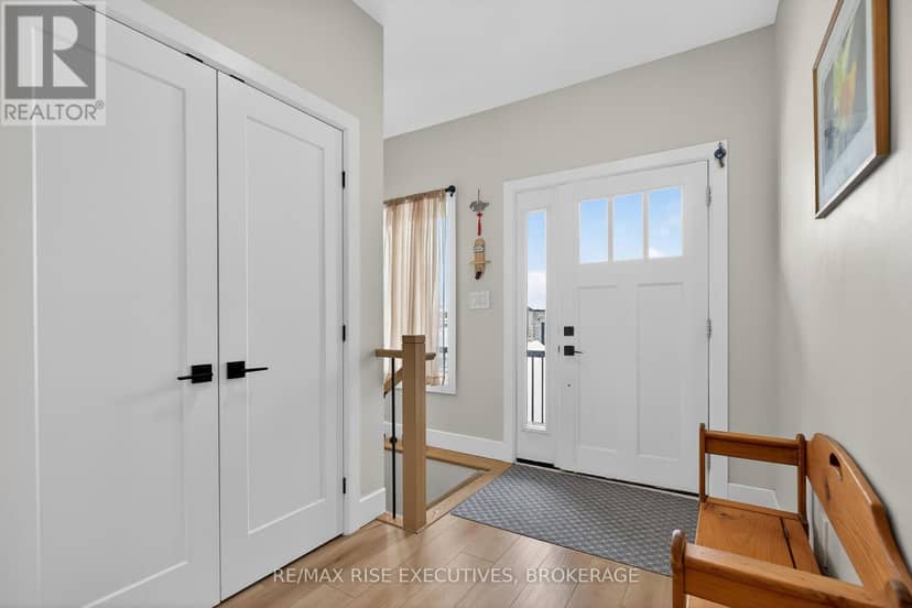 51 Potter Drive, Loyalist, photo 4