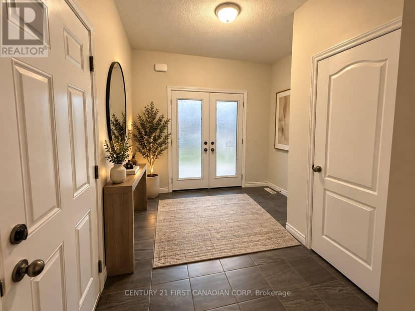 2804 Heardcreek Trail, London North, photo 2