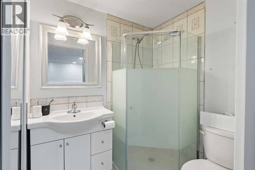 12 Kingsland Villas SW, Calgary, photo 6