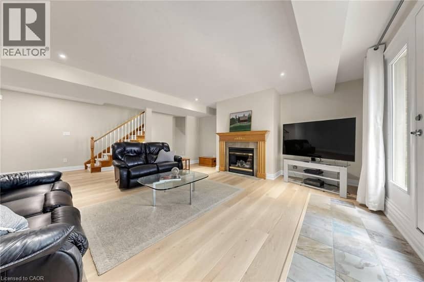 118 FOXRIDGE Drive — photo 35 of 40