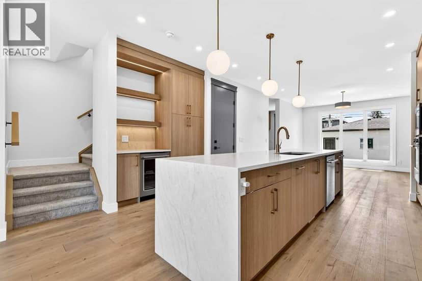 8519 48 Avenue NW — photo 17 of 40