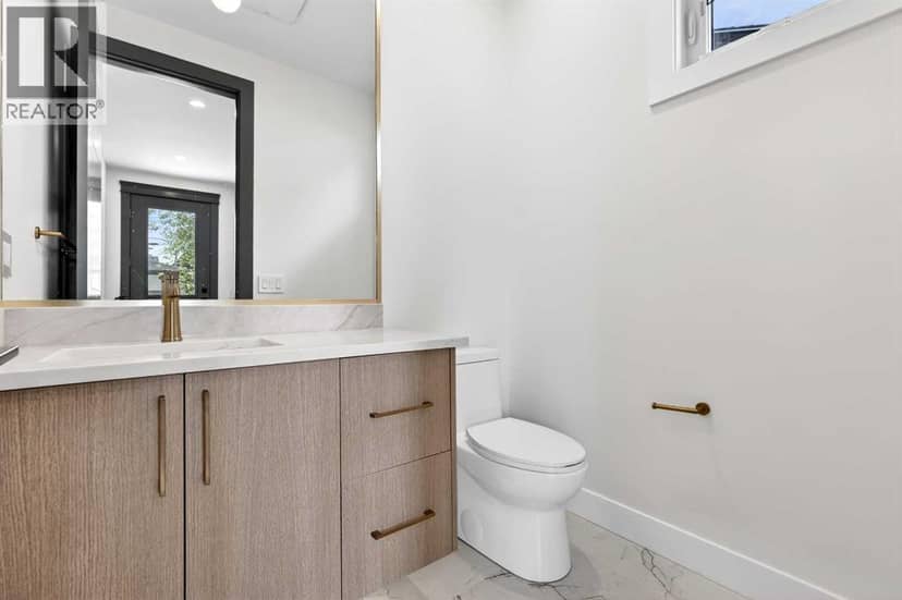 8519 48 Avenue NW — photo 27 of 40