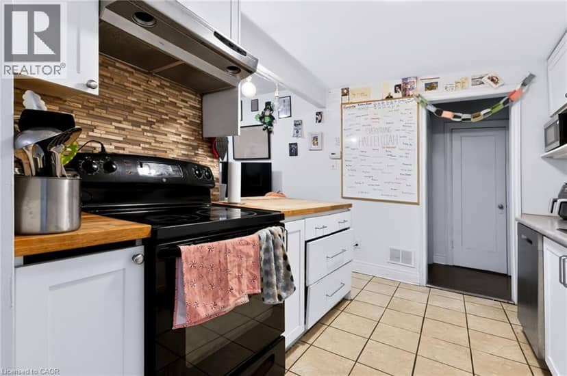 23 FORSYTH Avenue S, Hamilton, photo 8