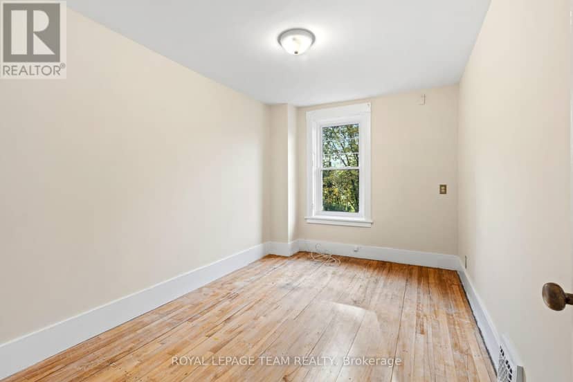 208 Holland Avenue — photo 29 of 40