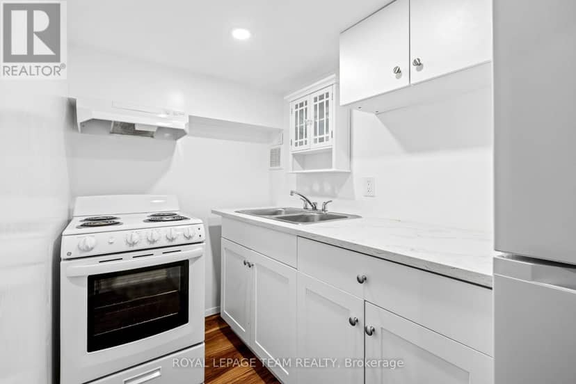 208 Holland Avenue — photo 37 of 40